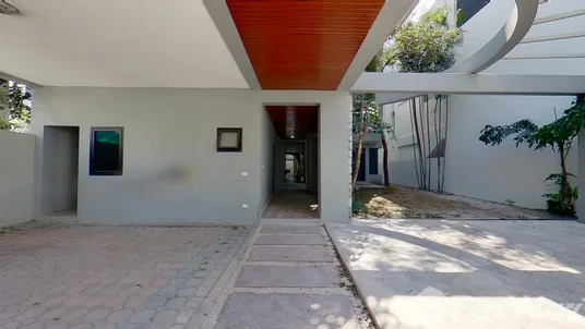 รูปภาพ บ้านเดี่ยวให้เช่า 5 ห้องนอน ในโครงการ เดอะ โนเบิล เอกมัย 22 1364508