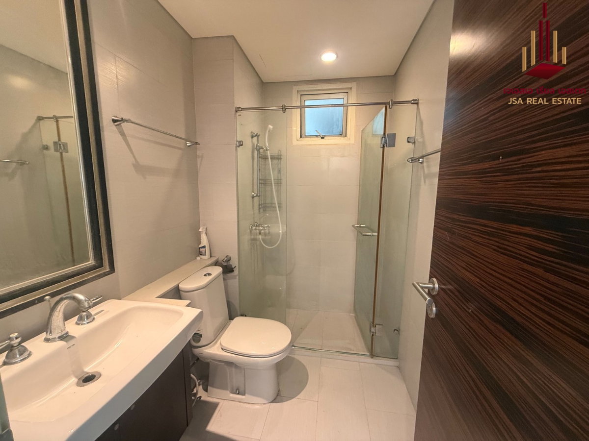 picture ✨ For Sale: Watermark Chaophraya River Condo ✨  💰 Only 8,900,000 THB - 5/5