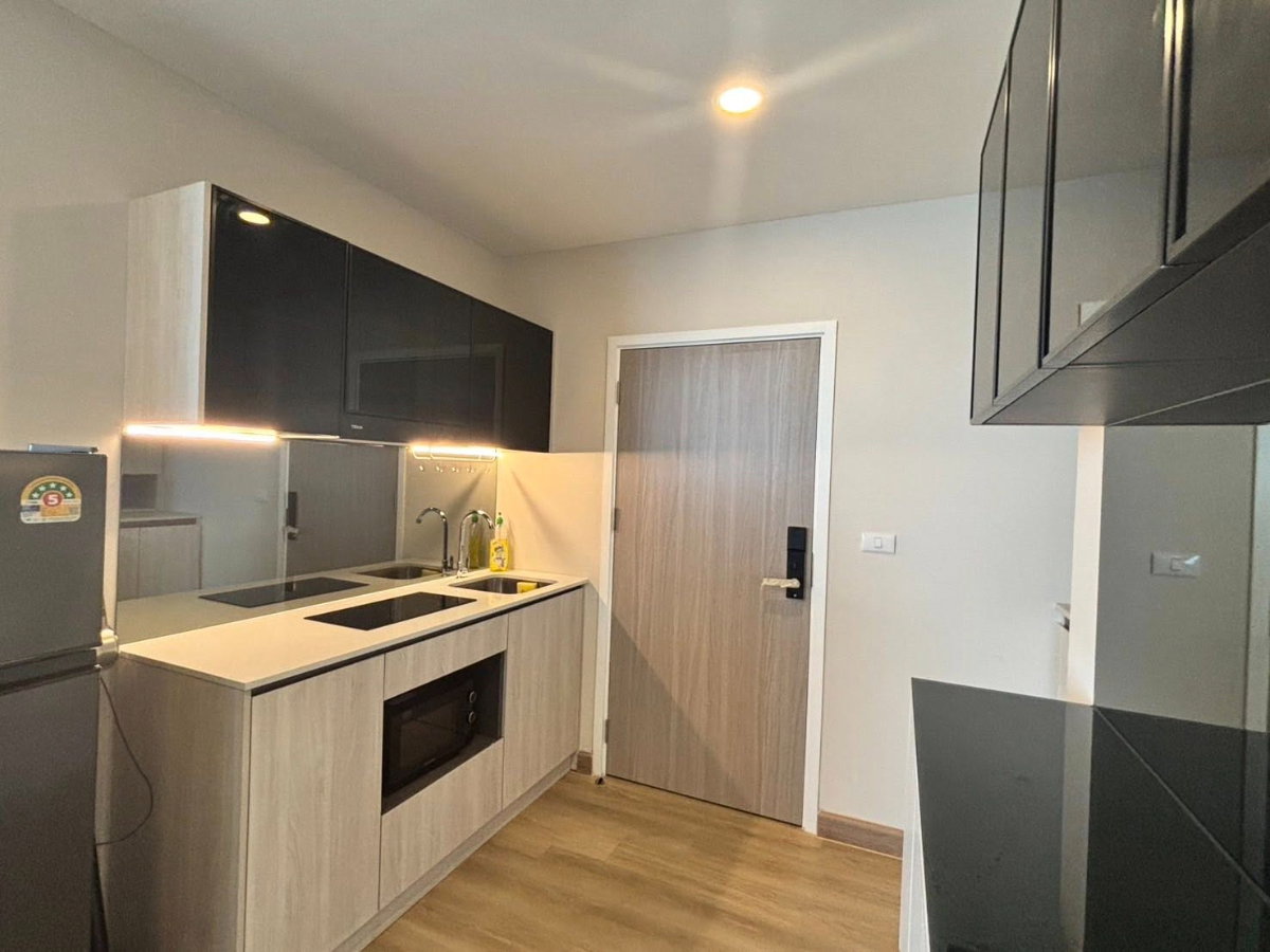 picture For Rent | The Strand Indeed Cond - 8/19