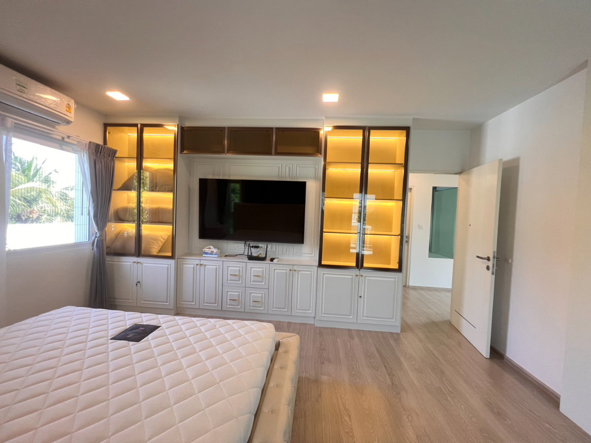 picture Beautiful, luxurious house for sale, "ready to move in immediately,"  - 20/41