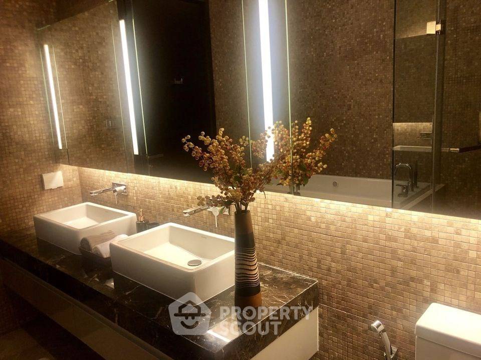 รูป คอนโด 3-ห้องนอน ที่ ไฮด์ สุขุมวิท 13 คอนโดมิเนี่ยม ใกล้ BTS นานา (ID 2873796) - รูปที่ 11/12