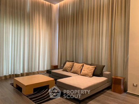 Well-Priced 3-BR 266 Sqm At The Crest Ruamrudee, 90m to BTS Phloen Chit (ID 2873735)