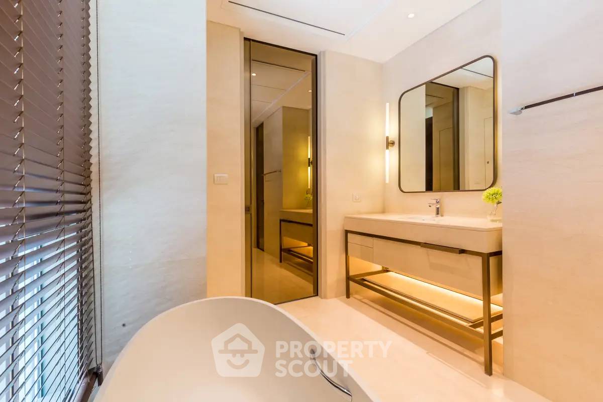 picture 2-BR Condo at Baan Sindhorn near BTS Ratchadamri (ID 2873698) - 19/26