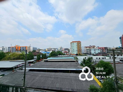 Hot Deal !! Condo Baan Phrayapirom - Ratchada Type 2 bed Size 63 sqm High floor, Open view