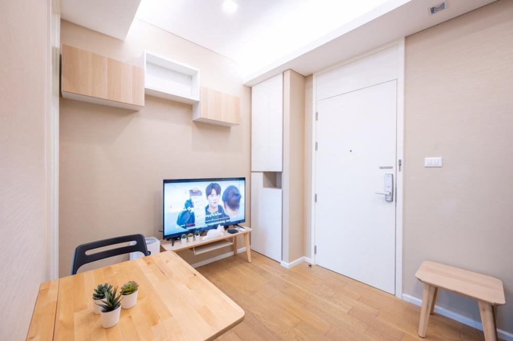 รูป 🏙️ สัมผัสชีวิตเหนือระดับ! คอนโด The Saint Residences พร้อมเฟอร์นิเจอร์ครบ (DSL476) - รูปที่ 6/20