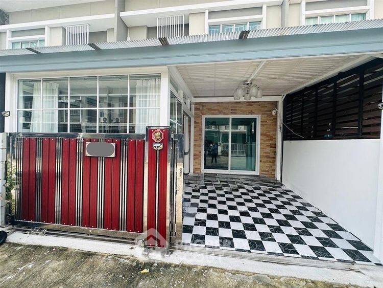 รูป ทาวน์เฮ้าส์ 3-ห้องนอน ใน คลองถนน (ID 2867961) - รูปที่ 2/16