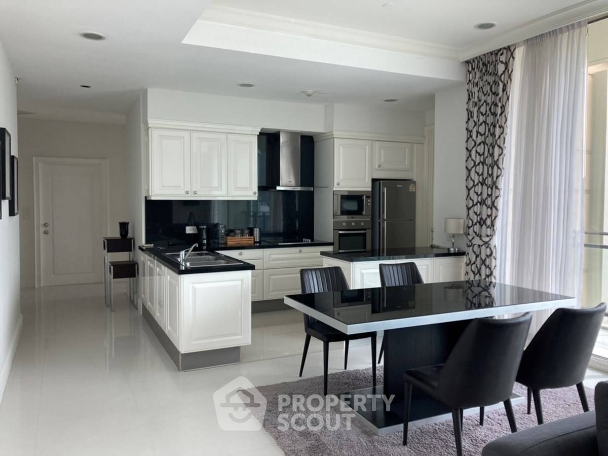 picture 2-BR Condo at Royce Private Residences near MRT Sukhumvit (ID 2873922) - 6/10