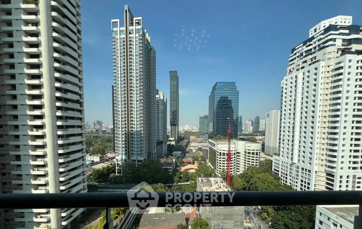 picture 2-BR Condo at Liberty Park 2 near ARL Makkasan (ID 2873709) - 4/20