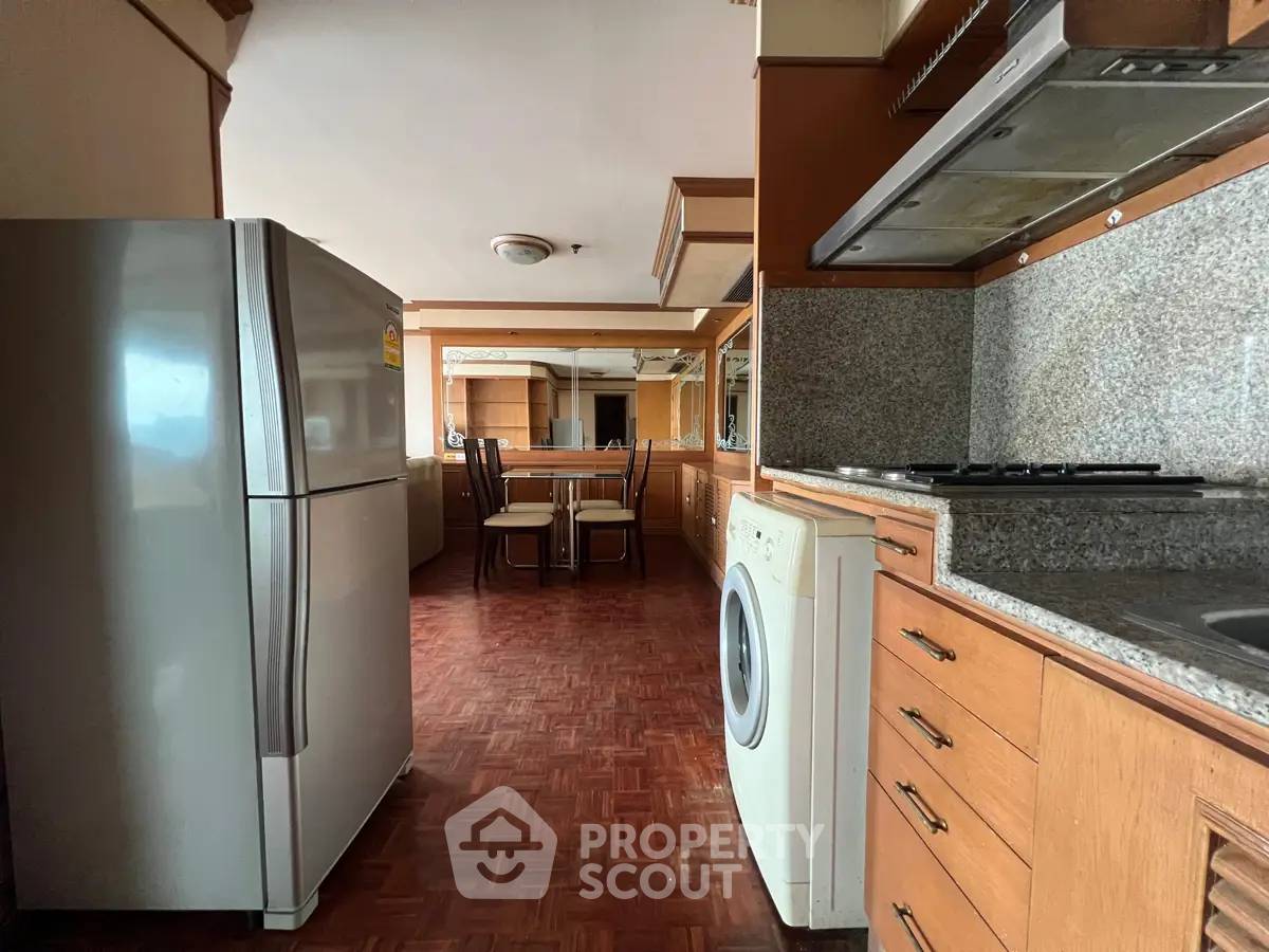 รูป คอนโด 1-ห้องนอน ที่ สุขุมวิท สวีท คอนโดมิเนียม ใกล้ BTS นานา (ID 2874475) - รูปที่ 8/14