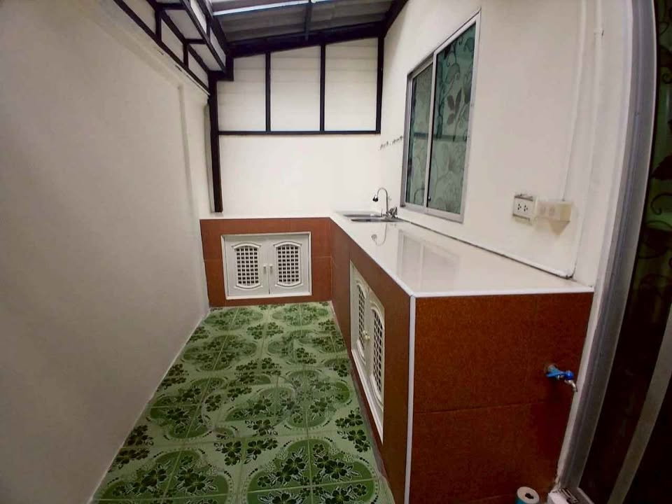 picture R3000 Townhouse For Rent The Connect 1 - 4/26