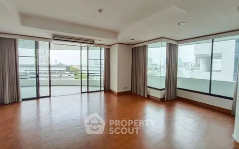 คอนโด 3-ห้องนอน ที่ บ้านเย็นอากาศ ใน ช่องนนทรี (ID 2873534)