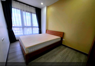 Condos for rent : Rent Supalai Loft Prachathipok - Wongwian Yai. Large, beautiful, affordable room, ready to move in. Near international school. Add Line: @841qqlnr