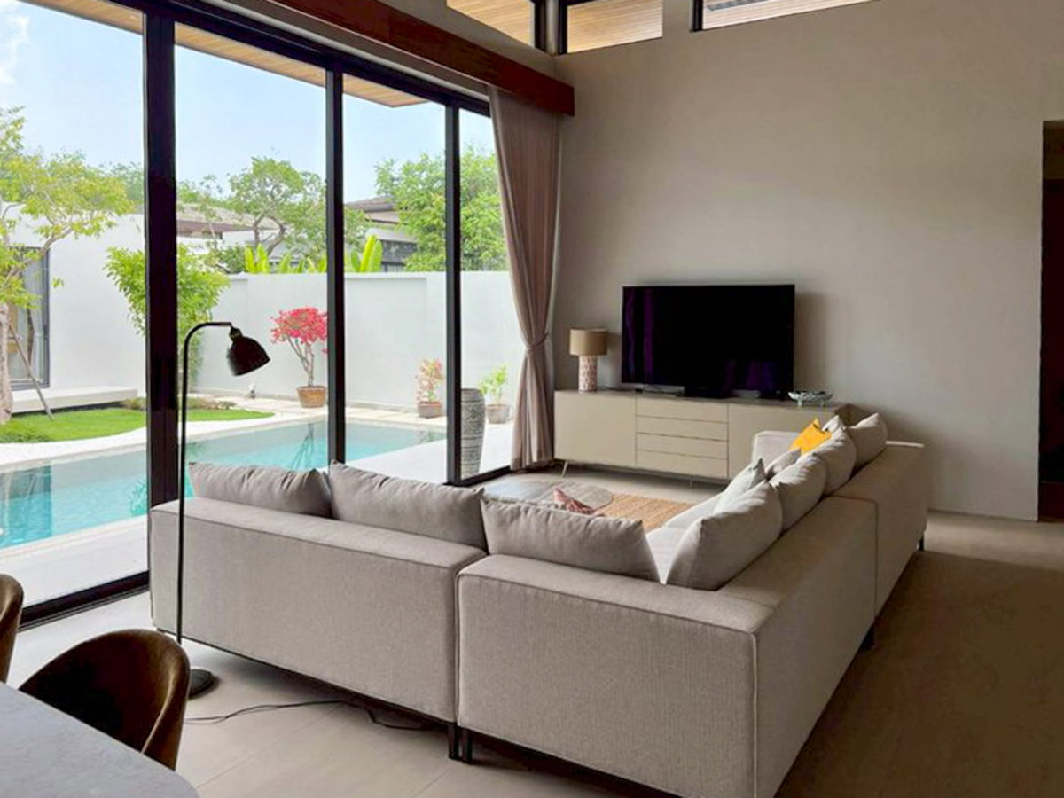 รูป วิลล่าหรูสไตล์โมเดิร์นลอฟท์ พร้อมสระว่ายน้ำและ Garden Suite ในเชิงทะเล – 3 ห้องนอน - รูปที่ 8/20