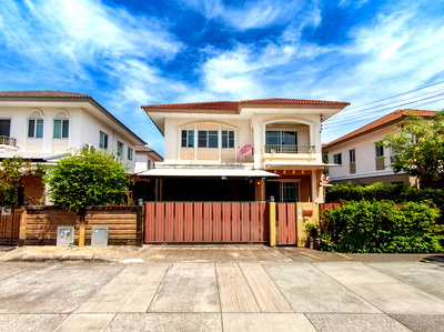 Houses for sale ม.นานาชาติแสตมฟอร์ด : 📍 Sell Passorn Prestige Onnut 4.99MB Best Price and Best location!!