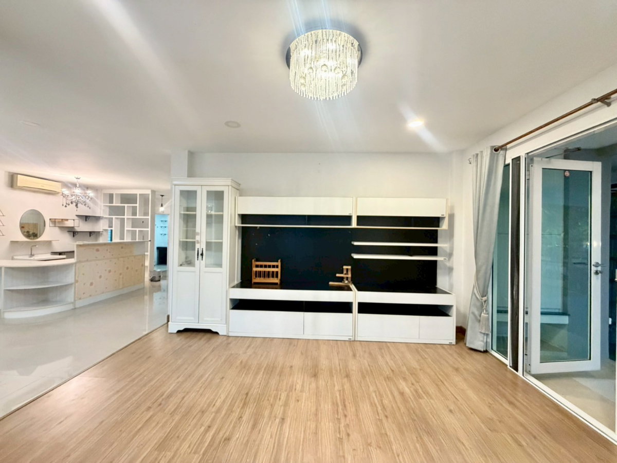 รูป 12.9 ล้าน บ้านหลังใหญ่ ทำเลหายาก | บ้านแปลงมุม ตรงข้ามสวน | Lake Valley บ่อวิน 5 ห้องนอน 4 ห้องน้ำ - รูปที่ 48/53