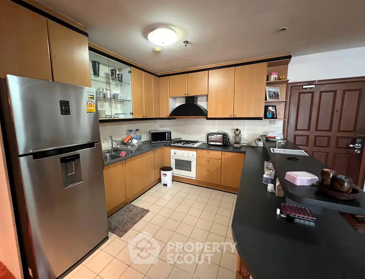 picture 2-BR Condo at Liberty Park 2 near ARL Makkasan (ID 2873709) - 8/20
