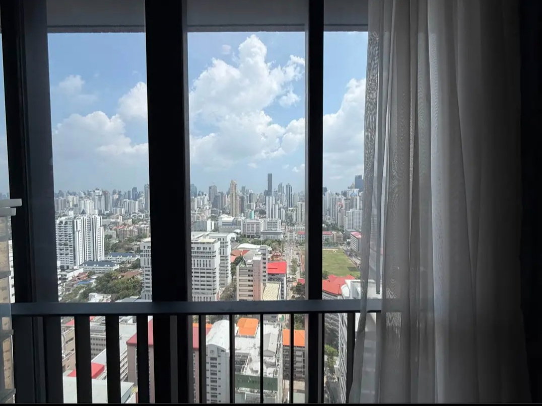 รูป IDEO MOBI ASOKE | ชั้น 34 วิว มศว สวยมาก ใกล้ MRT เพชรบุรี | Fully Furnished พร้อมอยู่ | 28,000 บาท/เดือน - รูปที่ 9/12