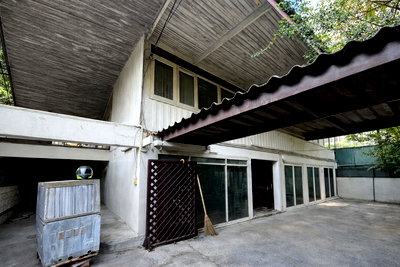 Houses for rent BTS Nana : House for Rent, Suitable for Business in the Heart of Asoke ** NO CO-AGENT **