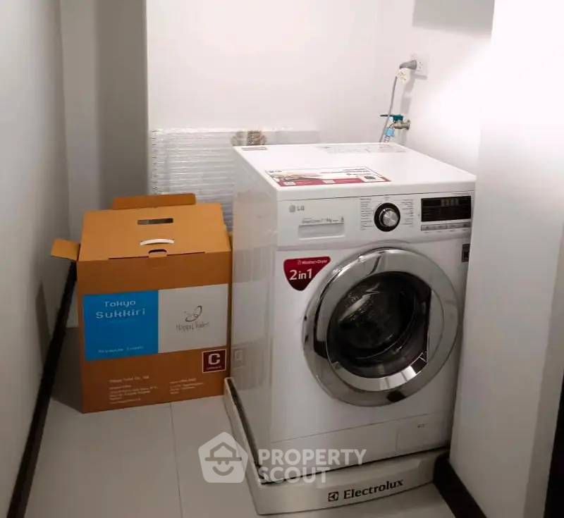 picture 2-BR Condo at The Rajdamri near BTS Ratchadamri (ID 2873680) - 11/11