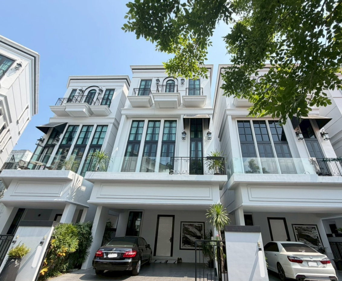 รูป บ้านใหม่ ตกแต่งครบ ทำเลสุขุมวิท ใกล้ BTS เพียง 5 นาที ** NO CO-AGENT ** - รูปที่ 1/29