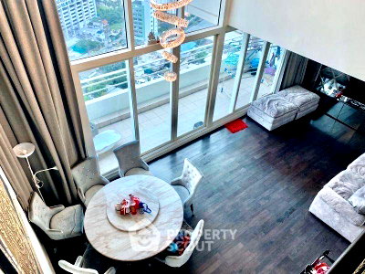 คอนโดให้เช่า : คอนโด 3 ห้องนอน ขนาด 265 ตร.ม. ชั้น 26 ที่ Watermark Chaophraya ใกล้ BTS กรุงธนบุรี (ID 2873804)