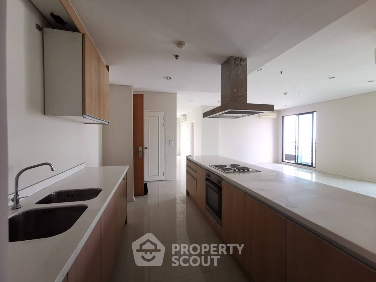picture 4-BR Condo at Villa Asoke near MRT Phetchaburi (ID 2874631) - 7/14