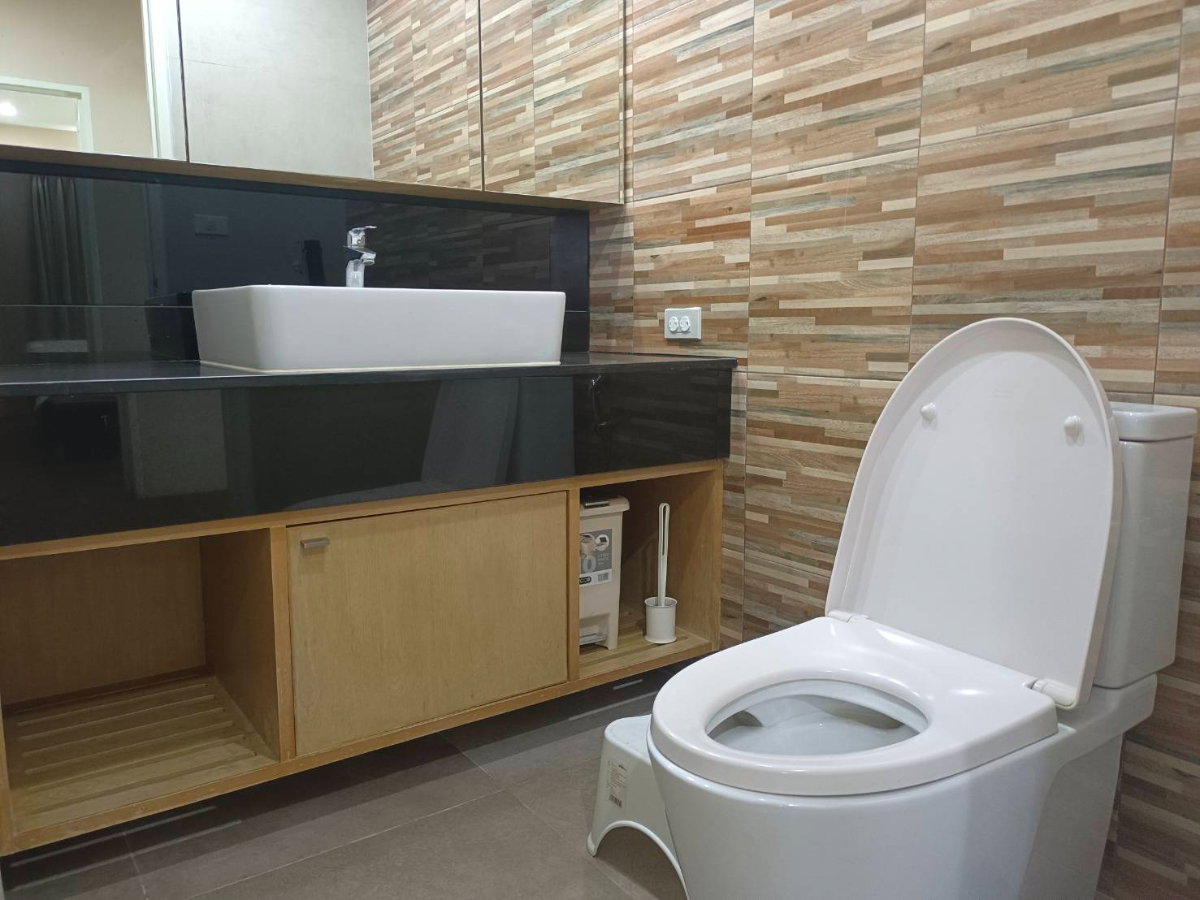 รูป ขาย  ห้องคอนโด   ที่ คอนโด East Tower, ติดห้าง Central บางนา - รูปที่ 9/13