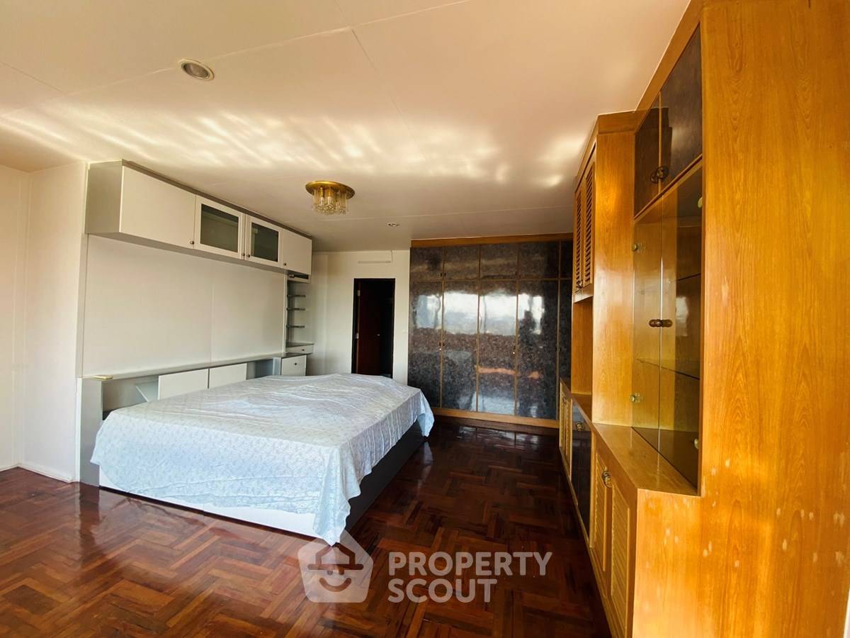รูป คอนโด 3-ห้องนอน ที่ สายชล แมนชั่น ใกล้ BTS สะพานตากสิน (ID 2874554) - รูปที่ 12/27