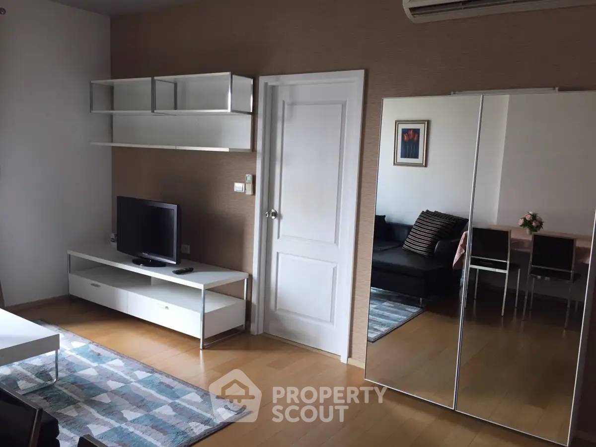 รูป คอนโด 1-ห้องนอน ที่ ไฮฟ์ สาทร ใกล้ BTS กรุงธนบุรี (ID 2873711) - รูปที่ 2/9