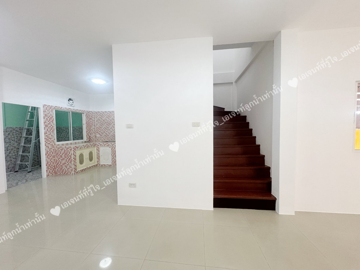 รูป ขายบ้านชนันธรวิลมิลล์บางบอน3 ราคาไม่ถึง2ล้าน - รูปที่ 4/9