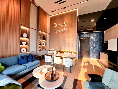 Condos for sale : For Sale: The most beautifully decorated unit in The Symphony 2 bed 2 bath 122 sqm Double-height ceiling