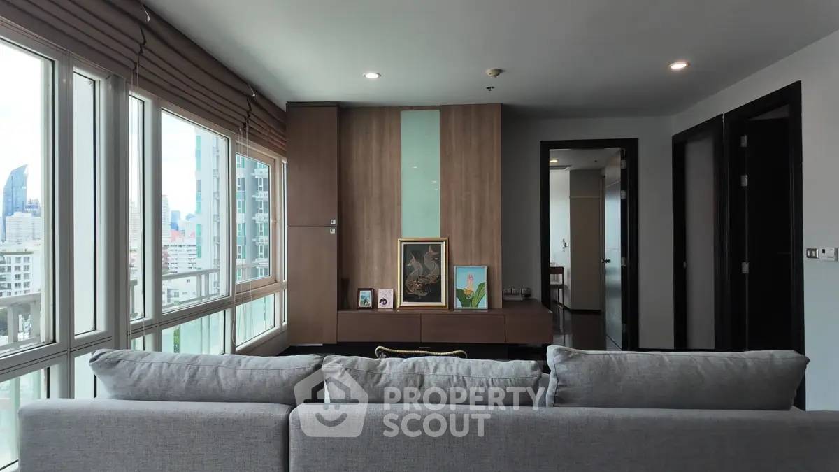 รูป คอนโด 3-ห้องนอน ที่ เดอะ ไฮท์ คอนโดมิเนียม ใกล้ ทองหล่อ (ID 2873656) - รูปที่ 2/18
