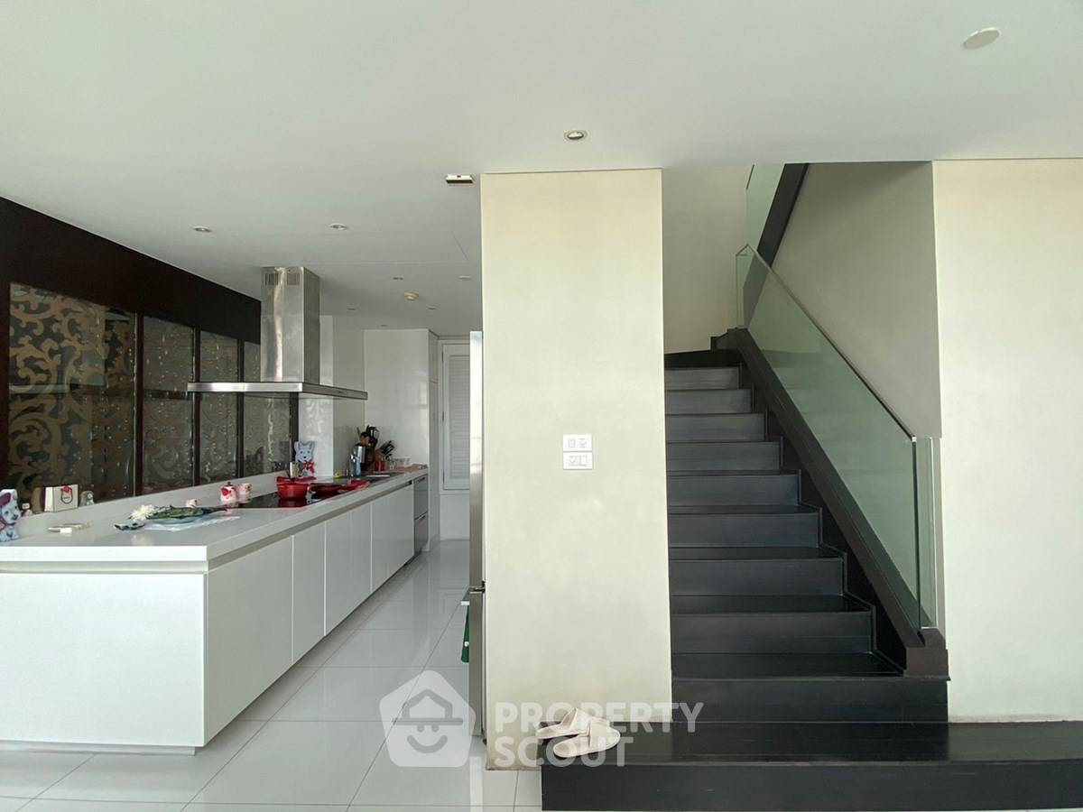 รูป คอนโด 4-ห้องนอน ที่ วอเตอร์มาร์ค เจ้าพระยาริเวอร์ ใกล้ BTS กรุงธนบุรี (ID 2873891) - รูปที่ 10/31