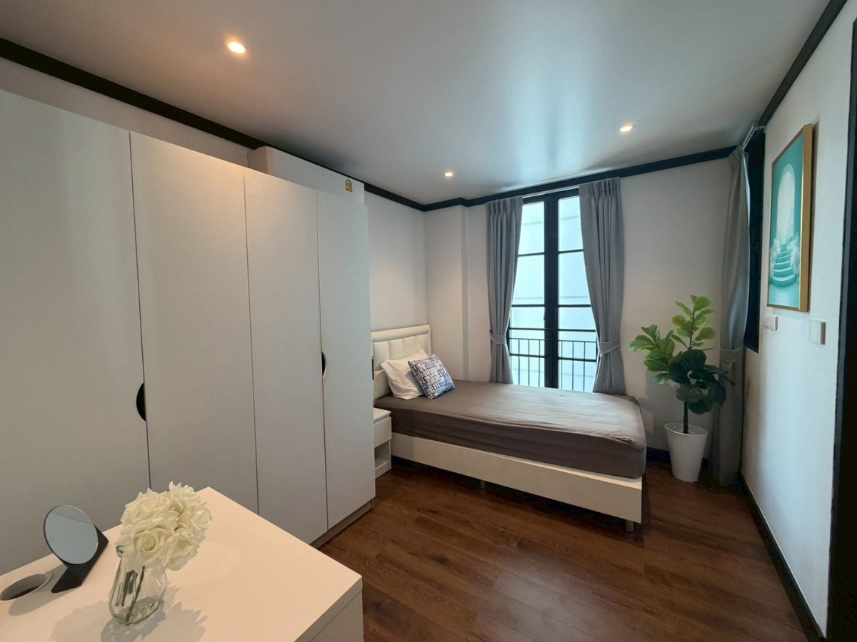 รูป บ้านใหม่ ตกแต่งครบ ทำเลสุขุมวิท ใกล้ BTS เพียง 5 นาที ** NO CO-AGENT ** - รูปที่ 6/29