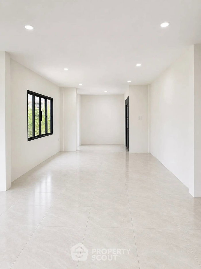 รูป บ้าน 3-ห้องนอน ที่ ลดาวัลย์ ศรีนครินทร์ ใน สำโรงเหนือ (ID 2874767) - รูปที่ 11/16