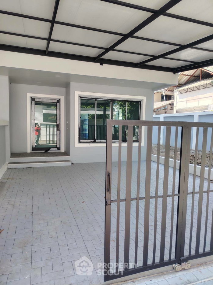 รูป ทาวน์เฮ้าส์ 3-ห้องนอน ใกล้ สนามบินเชียงใหม่ (ID 2870816) - รูปที่ 10/17