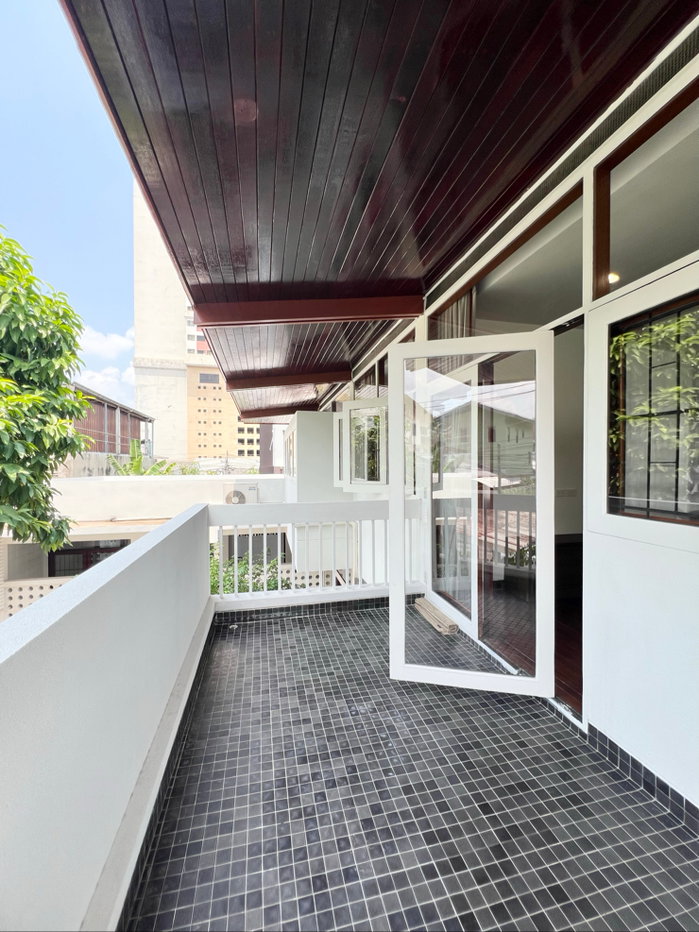 รูป 🏡✨ For Rent | ให้เช่า บ้านเดี่ยวสุขุมวิท 71 รีโนเวทใหม่ทั้งหลัง สไตล์คลาสสิค ใกล้โรงเรียนนานาชาติ  - รูปที่ 51/62