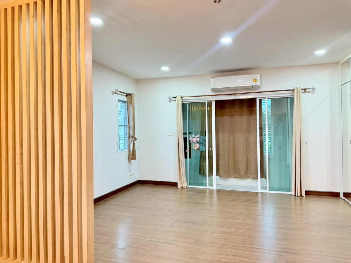 รูป 12.9 ล้าน บ้านหลังใหญ่ ทำเลหายาก | บ้านแปลงมุม ตรงข้ามสวน | Lake Valley บ่อวิน 5 ห้องนอน 4 ห้องน้ำ - รูปที่ 13/53