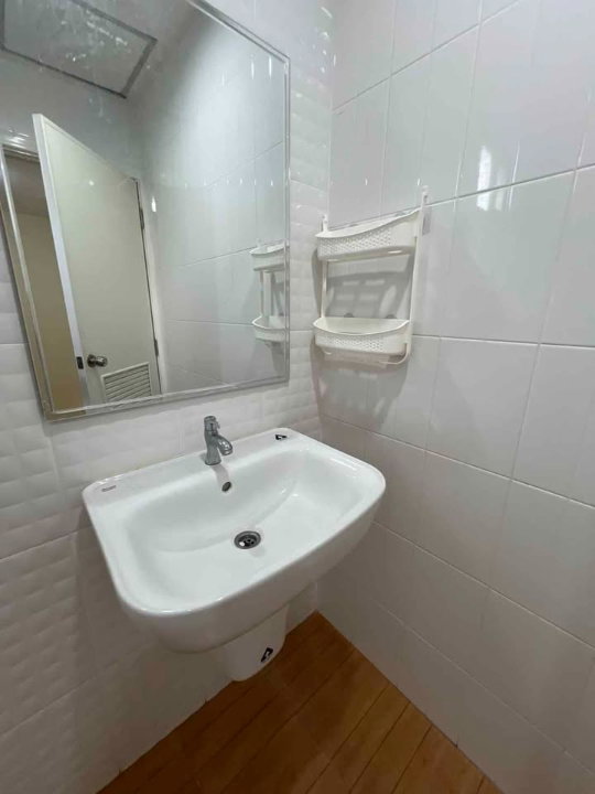 picture R3000 Townhouse For Rent The Connect 1 - 22/26