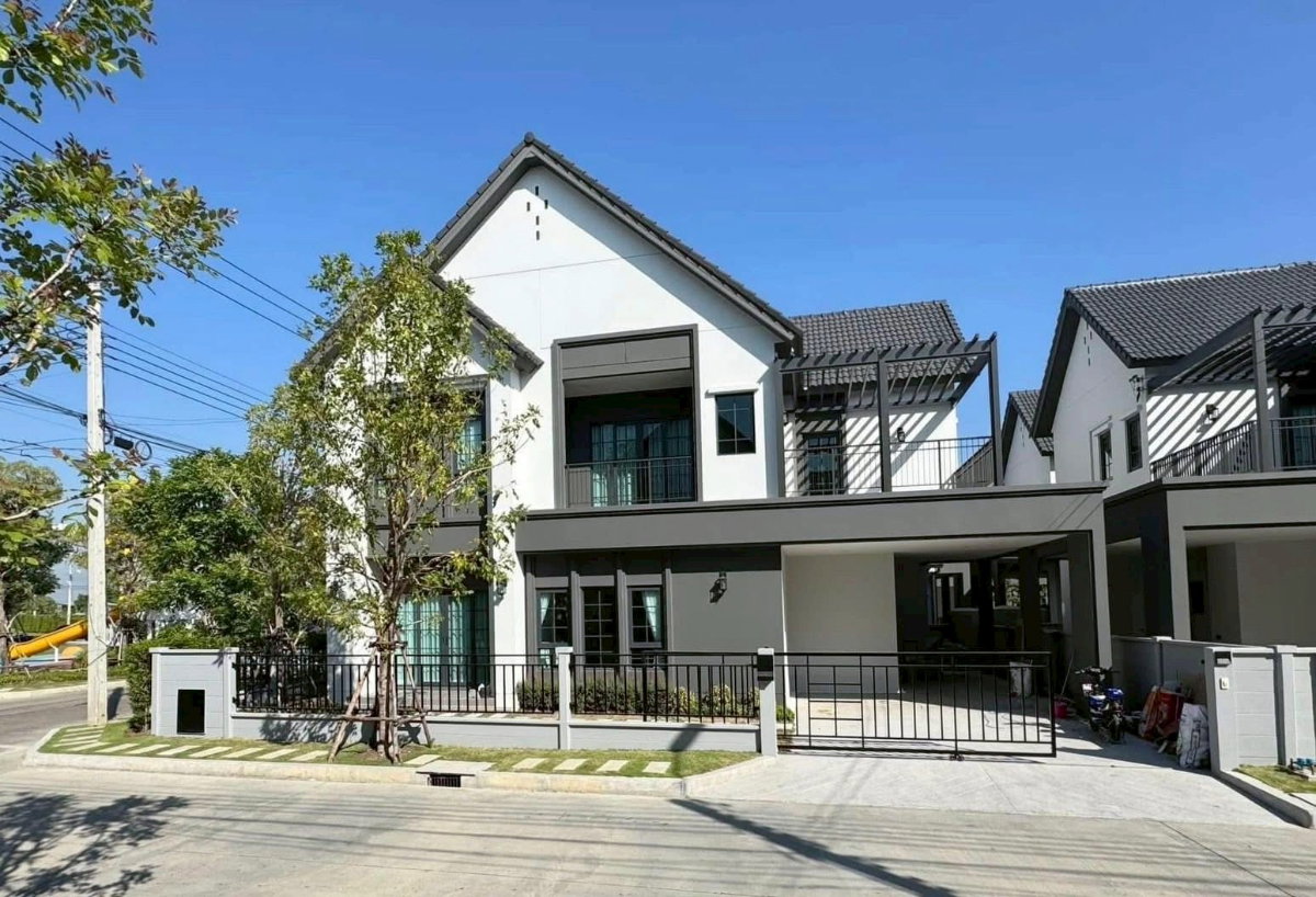 รูป ME2500046 ให้เช่าบ้านเดี่ยว 2 ชั้น หลังมุม Centro บางนา แต่งครบทั้งหลัง พร้อมอยู่ - รูปที่ 1/14