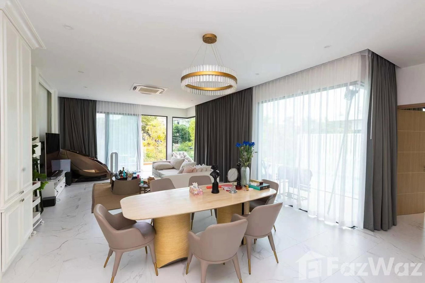 picture River view , 3 Bedroom + 1 bedrooms 4 Bathrooms 1916283 - 2/16
