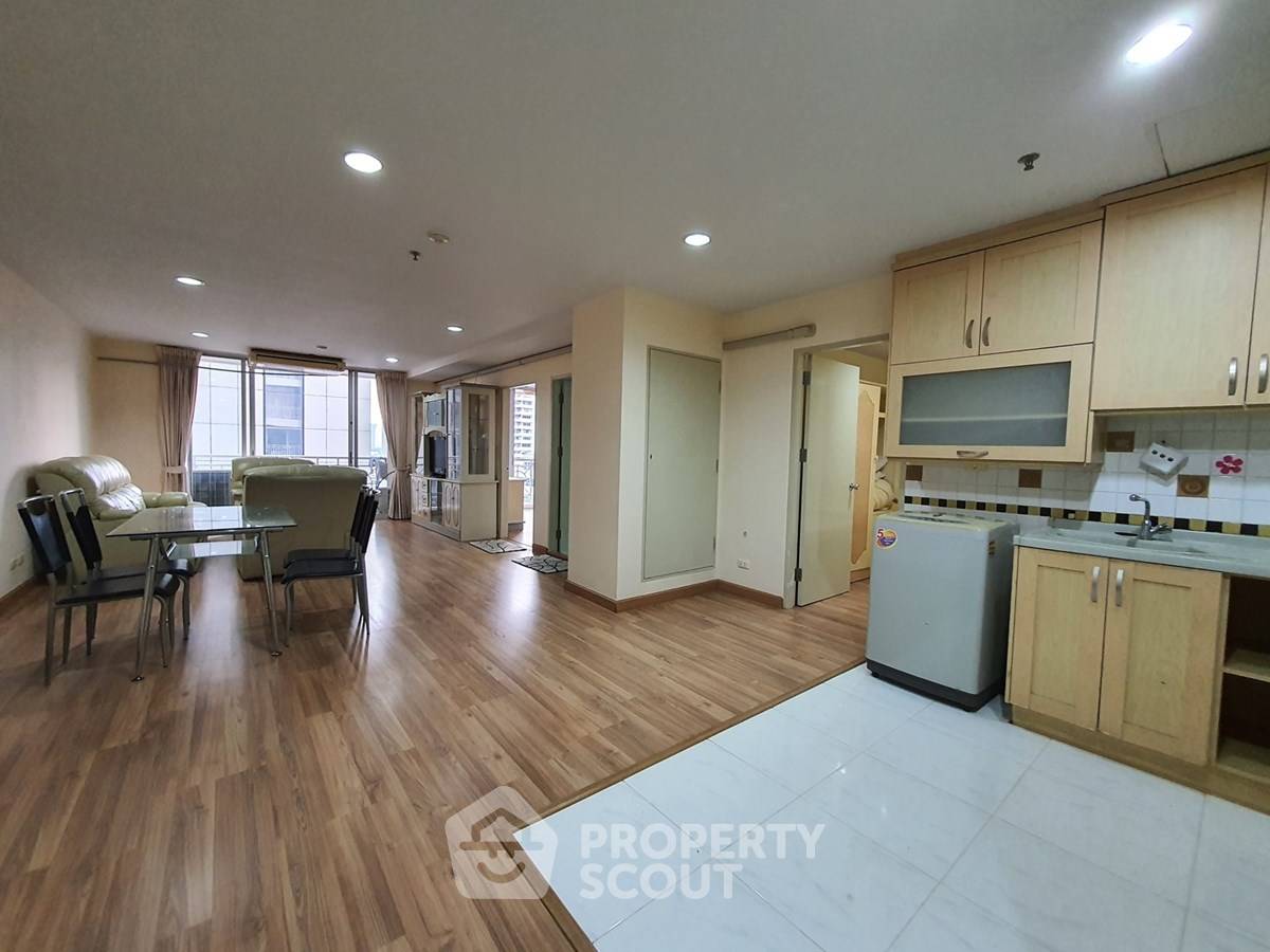 picture 2-BR Condo at Asoke Place near MRT Sukhumvit (ID 2874242) - 4/12