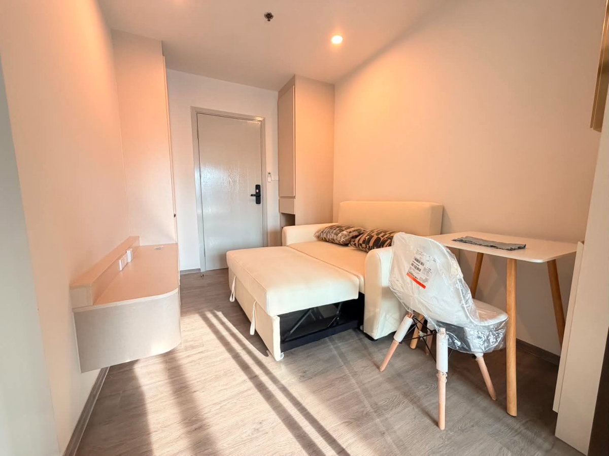 รูป ปล่อยเช่า คอนโดตกแต่งพร้อมอยู่ใกล้ BTS วุฒากาศ | Regent Home Wutthakat | 1 ห้องนอน เฟอร์นิเจอร์และเครื่องใช้ไฟฟ้าครบ - รูปที่ 1/9