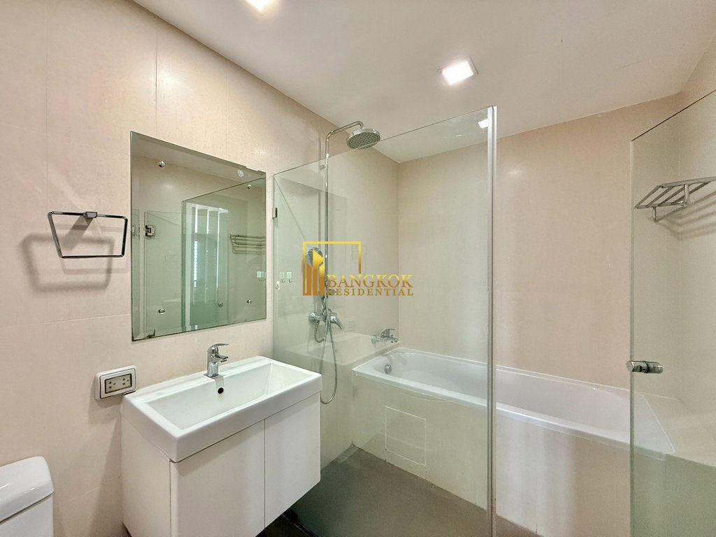 รูป Acadamia Grand Tower | Spacious 2 Bed Condo in Phrom Phong - BR15259CD - รูปที่ 20/35