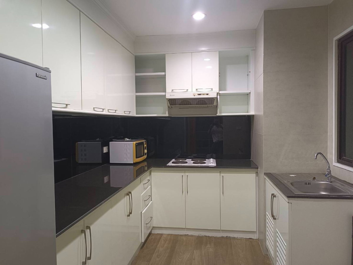 รูป ขาย  ห้องคอนโด   ที่ คอนโด East Tower, ติดห้าง Central บางนา - รูปที่ 1/13