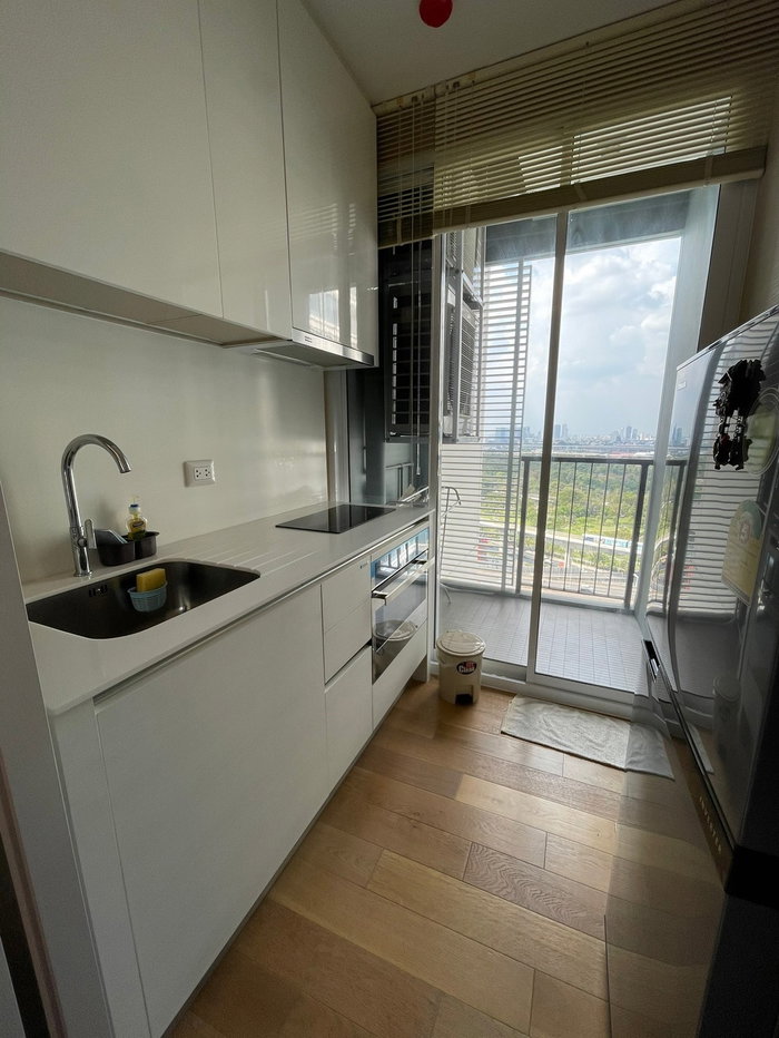 รูป 🏙️ สัมผัสชีวิตเหนือระดับ! คอนโด The Saint Residences พร้อมเฟอร์นิเจอร์ครบ (DSL1758) - รูปที่ 6/7