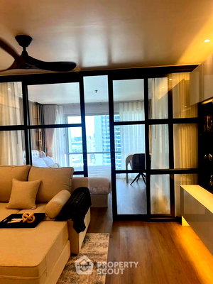 Condos for rent : 1-BR Condo at Sukhumvit Suite near BTS Nana (ID 2873595)