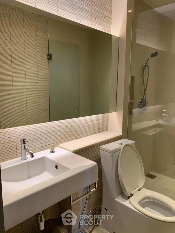 picture Well-Priced 3-BR 266 Sqm At The Crest Ruamrudee, 90m to BTS Phloen Chit (ID 2873735) - 14/16