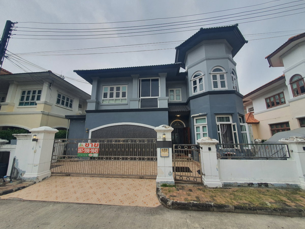 รูป บ้านเดี่ยวสไตล์ยุโรป ฟีลรีสอร์ท ใจกลางธัญบุรี 4 ห้องนอน มีห้องทำงาน เดินทางง่าย ใกล้ห้างใหญ่และทางด่วน เข้าอยู่ได้ทันที พร้อมเฟอร์ครบ! - รูปที่ 4/27