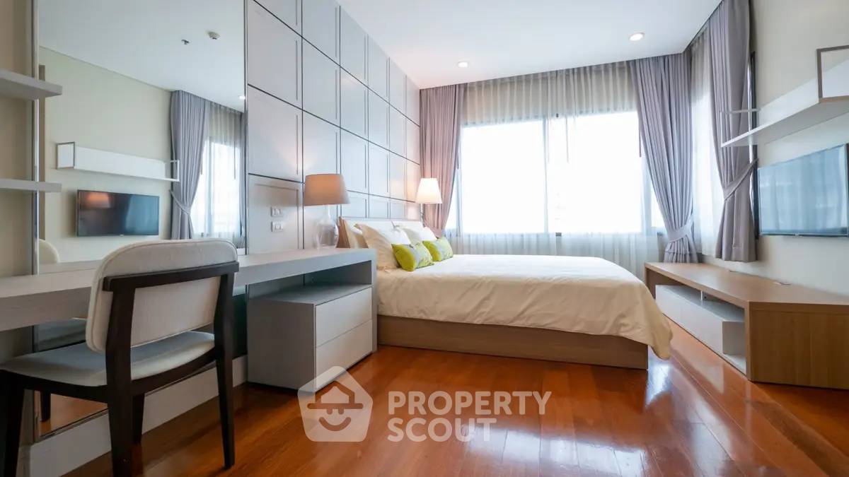 รูป คอนโด 3 ห้องนอน ขนาด 189 ตร.ม. ราคาเหมาะสม ที่ไบรท์ สุขุมวิท 24 ใกล้ BTS พร้อมพงษ์ (ID 2873789) - รูปที่ 7/8